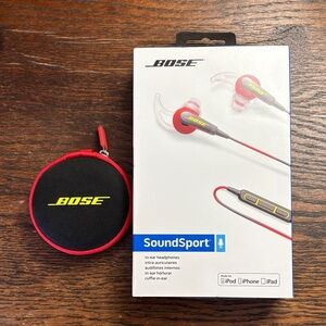 Bose SoundSport Earbuds - Red and Black
